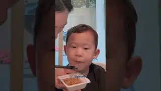 Cute toddler tries natto for the first time 😱