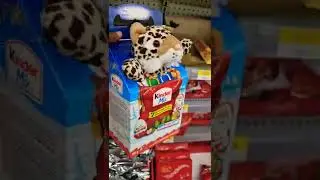 Kinder Mix 7 Holiday Treats + Plush Toy 