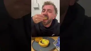 The BEST way to eat a pie