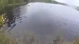 Не очень удачная рыбалка, щука перевернула лодку.
