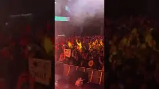 @barrycantswim  dropping his newest track 'Kimbara' at Roskilde Festival 🕺