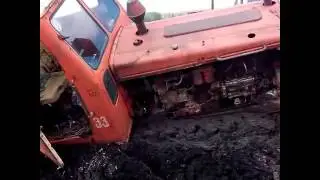Трактора увязли в поле 2016.