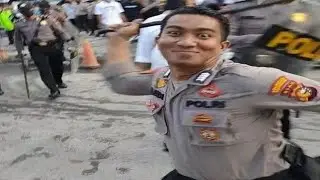 Meme absurd yang saya temukan di internet [9]