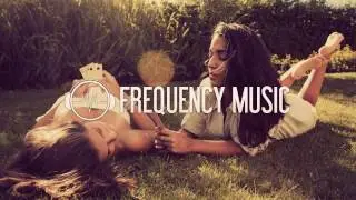 Avicii - Let Me Show You Love (Don't Give Up On Us) (Tom Swoon Edit)