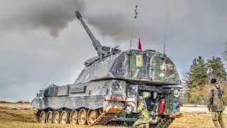 German Howitzer – Panzerhaubitze 2000 Live Fire