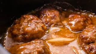 Slow Cooker Salisbury Steak Recipe