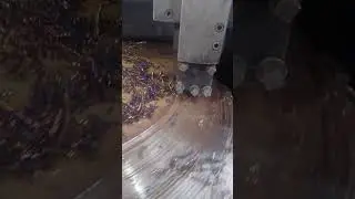 Обработка заготовки опорной части моста на карусели