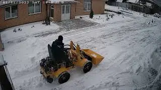 ВИДЕО от КЛИЕНТА из Златоуста / Уборка снега МИНИ-ПОГРУЗЧИКОМ