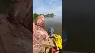 Сом монстр тянет на дно! Big fish. Рыбалка. Fishing.