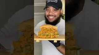 Fried Crawfish Poboy using 