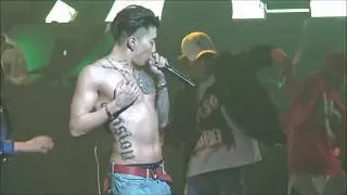 Jay Park dancing shirtless - MOMMAE