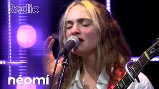 Néomí - ‘talk shit’ & ‘so i let you (15th of June - evening)’ Live @ 3FM (VoorAan)