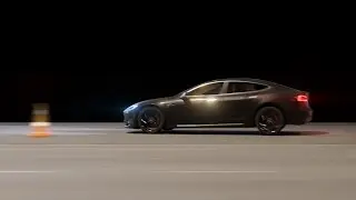 Tesla on track - Blender Animation