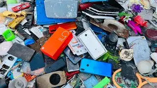 Found a bunch of phones in the landfill | Restoration broken Redmi 5 phone