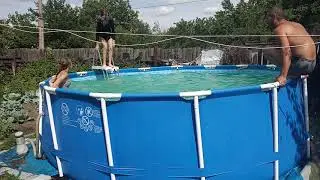We swim, we dive. HD! Плаваем, ныряем.