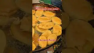 Raw Mango Bajji🤤 ఇదేందయ్యా ఇది😮మీరెప్పుడైనా చూసారా?🤔 South Indian Street Food #shorts #bonda #snacks