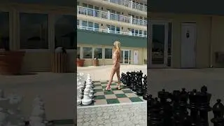 play me in chess http://chess.net/@/Kerryrenee