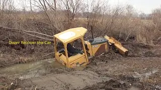 Dozer tips !! How to remove the vehicle stuck in mud or slippery road