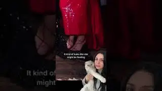 Kim Kardashian Accused Of Photoshop Fail In Family Christmas Photo!