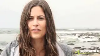 audioMIDI.com Introduces Emily Oman and Kanaloa Ukeleles Live Music Video on the Beach