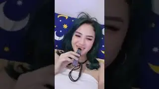 Arlida Putri hisap Vape jangan salah fokus ya