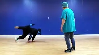 Sims Cat Breakdancing Meme but IRL Umbreon vs Snorlax (actually Sakura School Simulator)