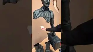 This is an insane illusion!!! 