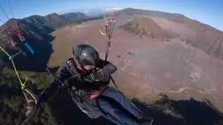 Paragliding in Bromo