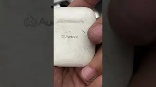 A broken AirPods was found in the garbage🥰