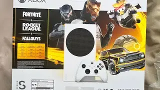 Unboxing Xbox Series S (Gilded Hunter Pack)