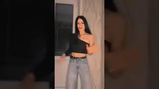 Красивая брюнетка🥵❤️