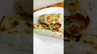 РОЛЛ С КУРИЦЕЙ ИЛИ ПРОСТАЯ ШАУРМА