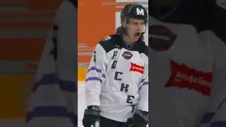 Шок! Что с ним!? #хоккей #hockey #icehockey #slapshot #кхл #icesport #медиалига #nhl #нхл