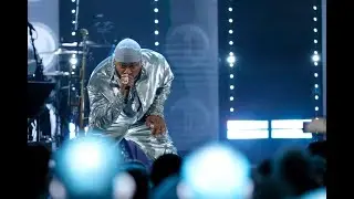 LL Cool J Performs “Momma Said Knock You Out” | Rock Hall 2021