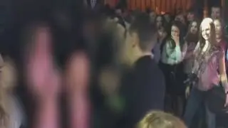 В ночном клубе Благовещенска две девушки разделись догола за 15 тысяч рублей