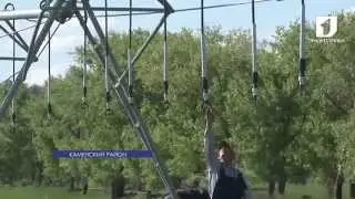 На полях Каменского консервного завода готовят оросительные системы к поливному сезону