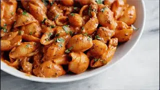 Creamy Red Pepper Shells