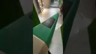 Я хоть не ребенок, но когда увидела это..очень захотелось сделать так 😂