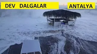 Dev dalgalar Konyaaltı Antalya