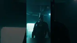 Я - БЭТМЕН!  Майкл Китон и его легендарный Брюс Уэйн в фильме «Флэш» 