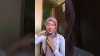 LIVE TIA HIJAB CANTIK MAININ BIBIR PART 2