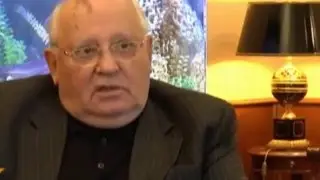 Горбачев о Путине: "Те же штаны, только мотня - назад!" (04.03.2016) Gorbachev on Putin.