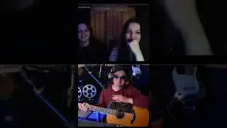 Девушки в чат-рулетке удивились, что это скрипка #дядяалик #реакциядевушек