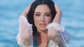 Tulisa ft. Akelle - Sweet Like Chocolate (Official Video)