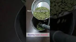A nutritional yeast substitute is born #shortsfeed #shortsvideo #dietfood #superfood