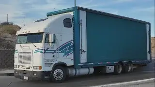 Freightliner Cabover Car Hauler & many other Big Trucks Spotted in Arizona, Trucks Spotting USA