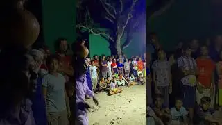 ভরা কলস মাথায় নিয়ে অসাধারণ খেলা