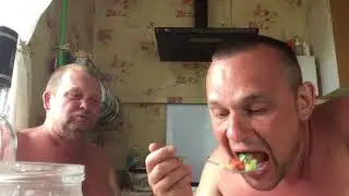 Разговор на кухне 2х мужиков