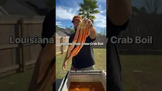 The best way to eat Snow Crabs! 