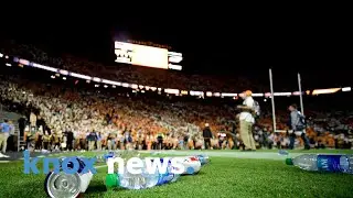 Tennessee fans throw trash on field following fourth-quarter call during Vols vs. Ole Miss